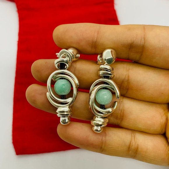 UNO de 50 PLANETS EARRINGS-a unique dual moon design with a central amazonite - Picture 9 of 10